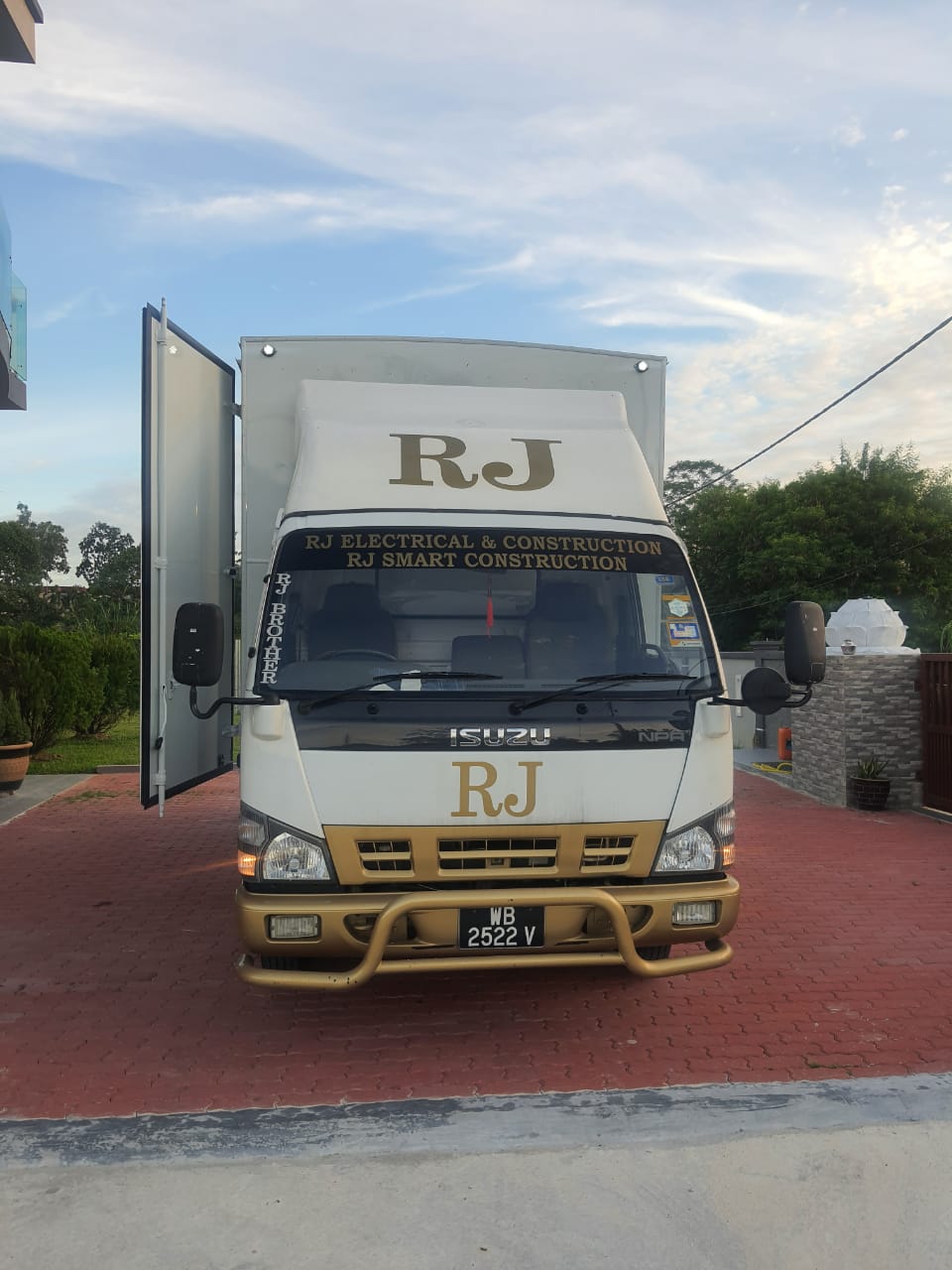RJ Transportation and services